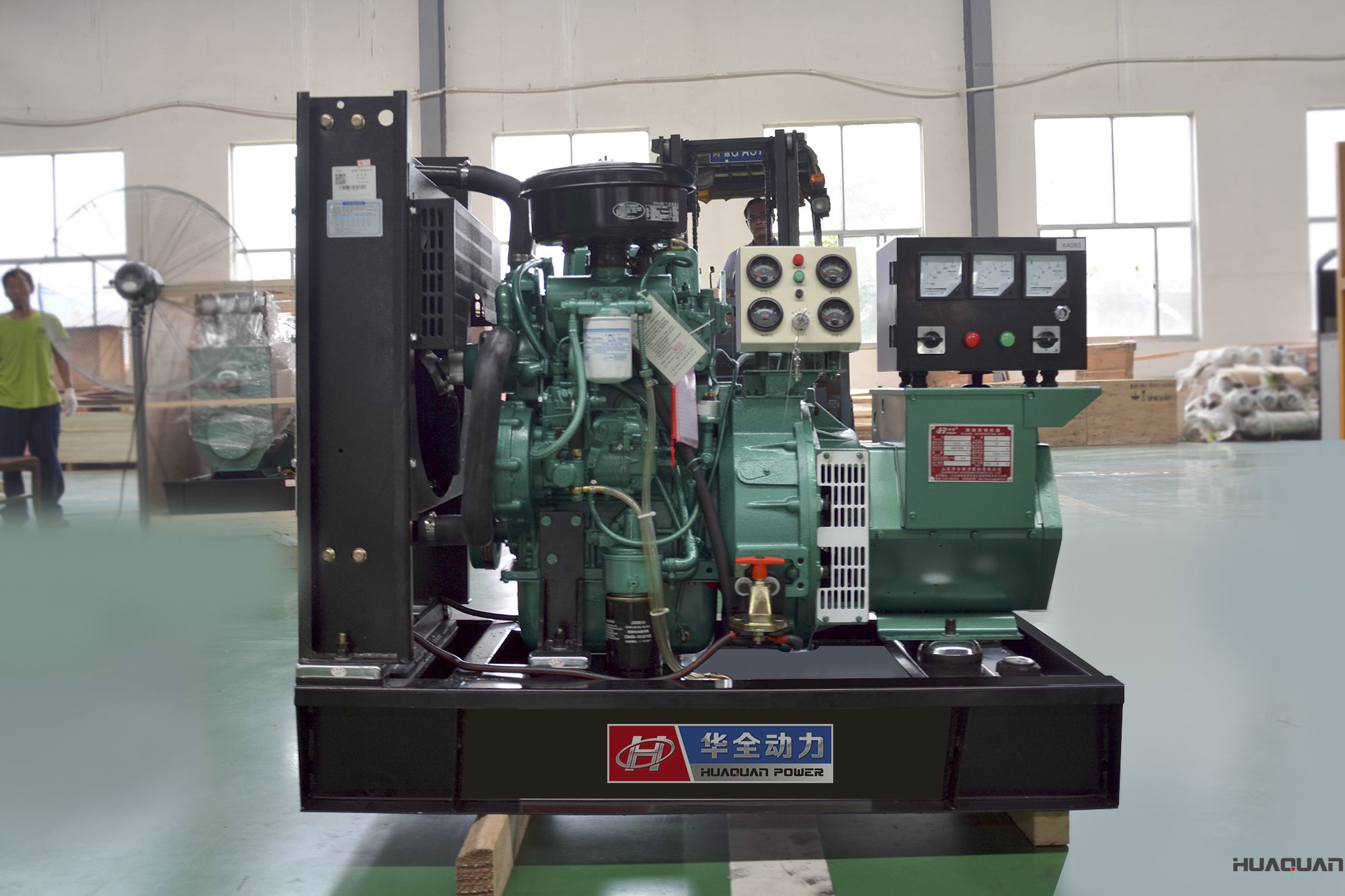 2018年4月4日華全動力10kw標配柴油發電機組發往上海