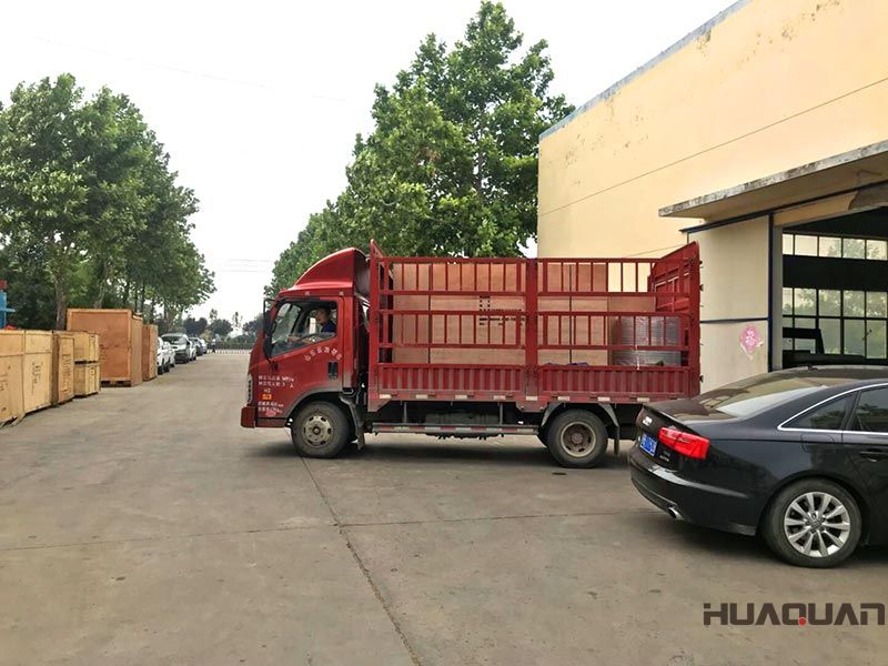 一臺移動靜音拖車柴油發電機組在6.12號發往河南省項城市