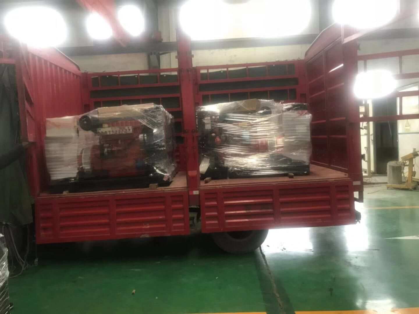 12月27日，華全動(dòng)力一臺(tái)30kw標(biāo)配柴油發(fā)電機(jī)組順利發(fā)往山東省