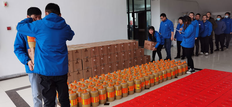 華全集團員工領取春節福利